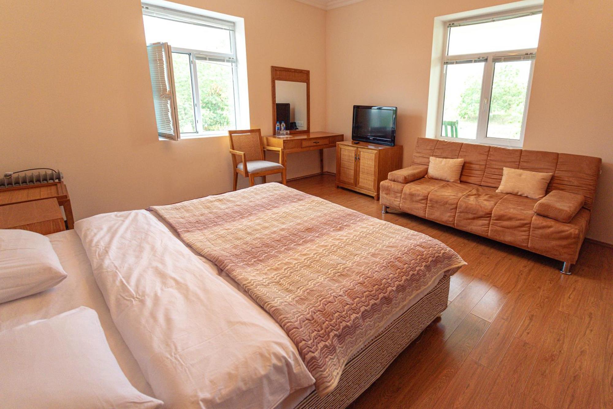 Chabiant Guesthouse Chateau Monolit Ikinci Yeniyol Ngoại thất bức ảnh
