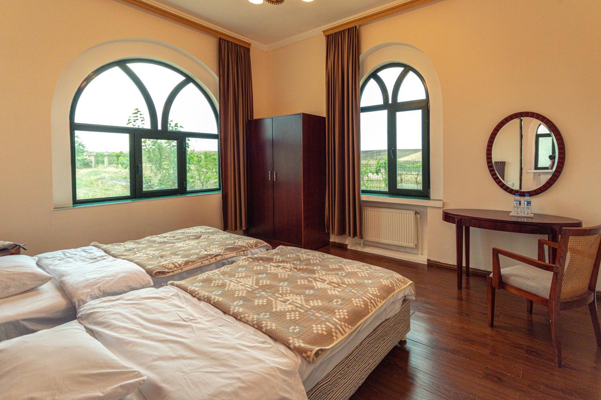 Chabiant Guesthouse Chateau Monolit Ikinci Yeniyol Ngoại thất bức ảnh